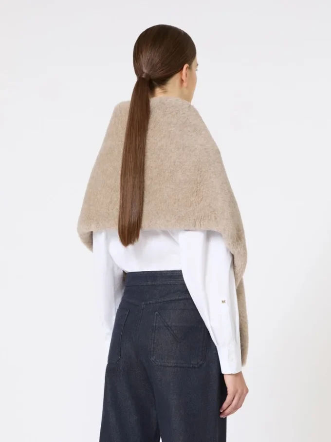 Alpaca and cashmere teddy stole, moss green Alpaca and cashmere teddy stole, moss green