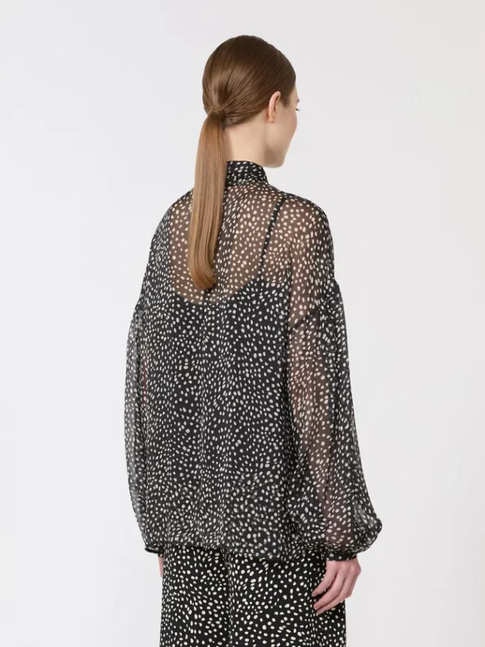 Blouse in printed chiffon, black