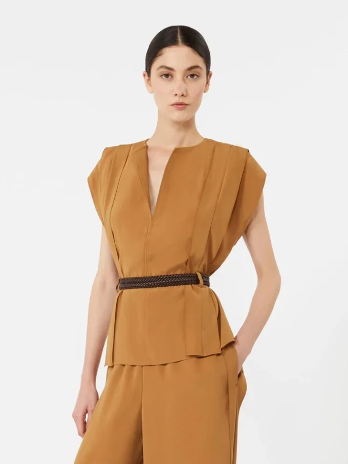 Cady blouse with flounce, caramel Cady blouse with flounce, caramel