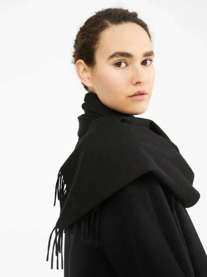 Camel logo stole, black