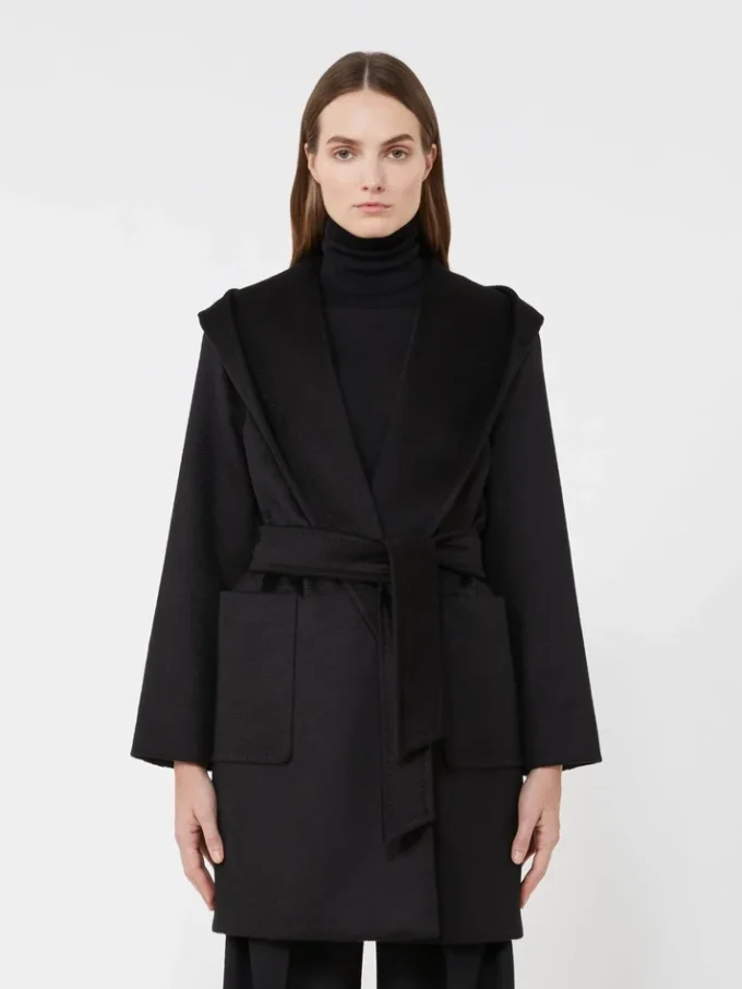 Camel robe coat, black