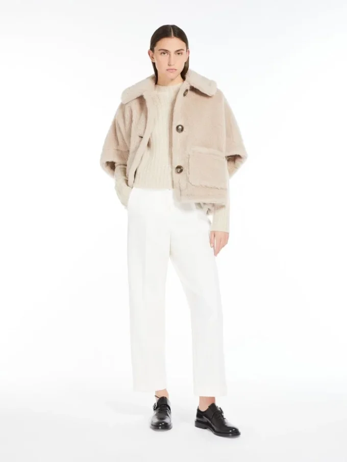 Cape in alpaca and wool teddy fabric, beige
