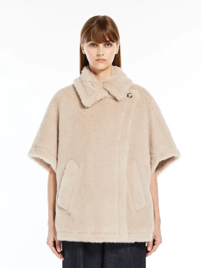 Cape in alpaca and wool teddy fabric, beige