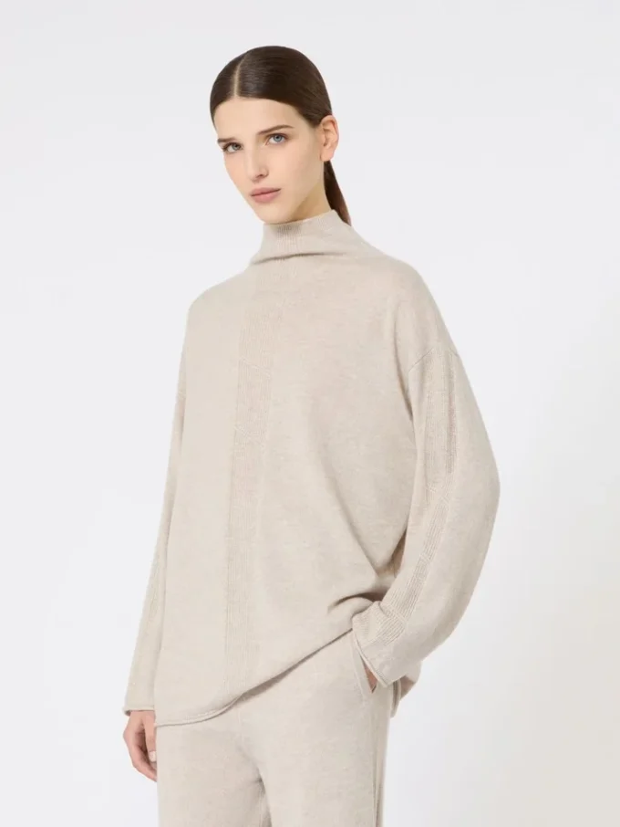 Cashmere yarn jumper, beige Cashmere yarn jumper, beige