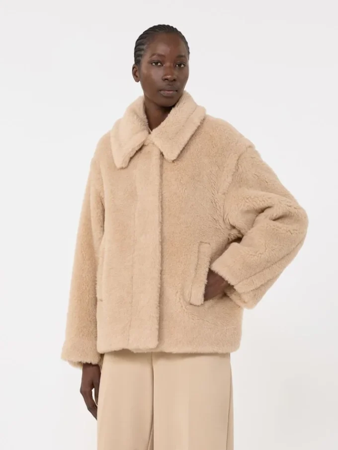 Cropped teddy coat in alpaca and wool, albino Cropped teddy coat in alpaca and wool, albino