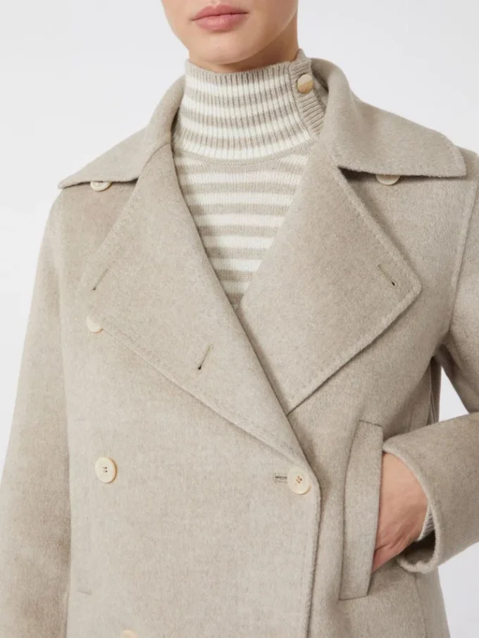 Double-breasted cashmere pea coat, sand Double-breasted cashmere pea coat, sand