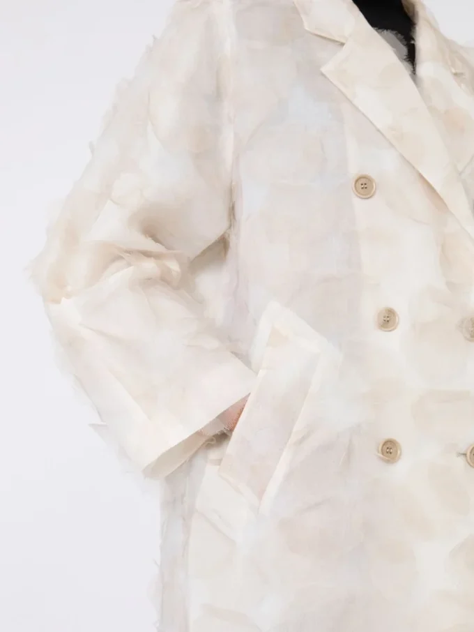 Double-breasted overcoat in fil coupa jacquard, sand Double-breasted overcoat in fil coupa jacquard, sand