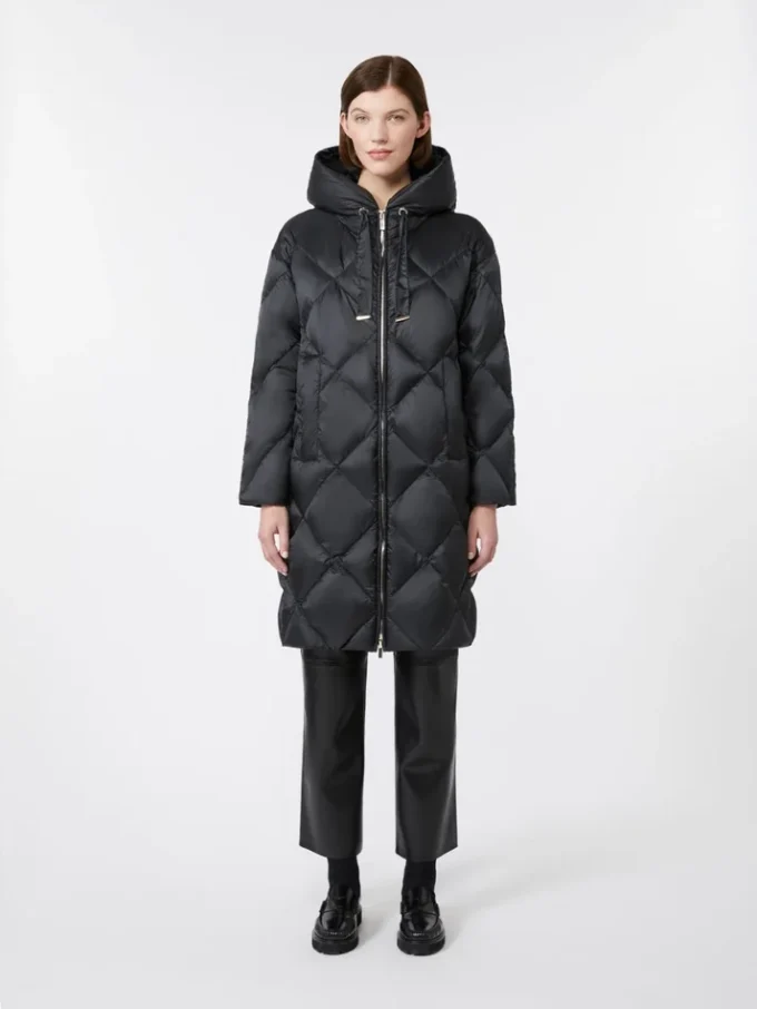 Down jacket in iridescent water-repellent fabric, black Down jacket in iridescent water-repellent fabric, black