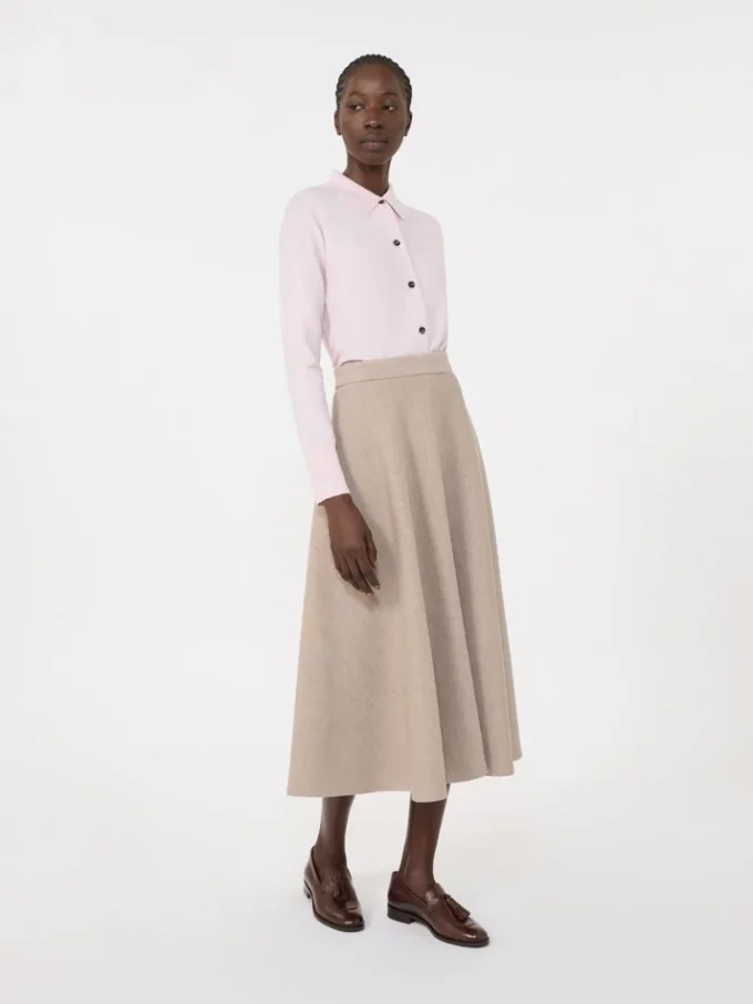 Feminine wool cardigan, pink Feminine wool cardigan, pink