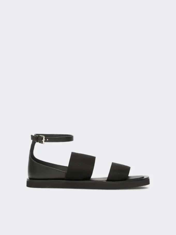 Flat sandals in leather and elasticated webbing, black