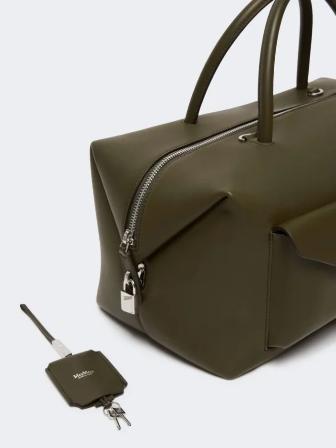 Large leather boston bag with pockets, dark brown Large leather boston bag with pockets, dark brown