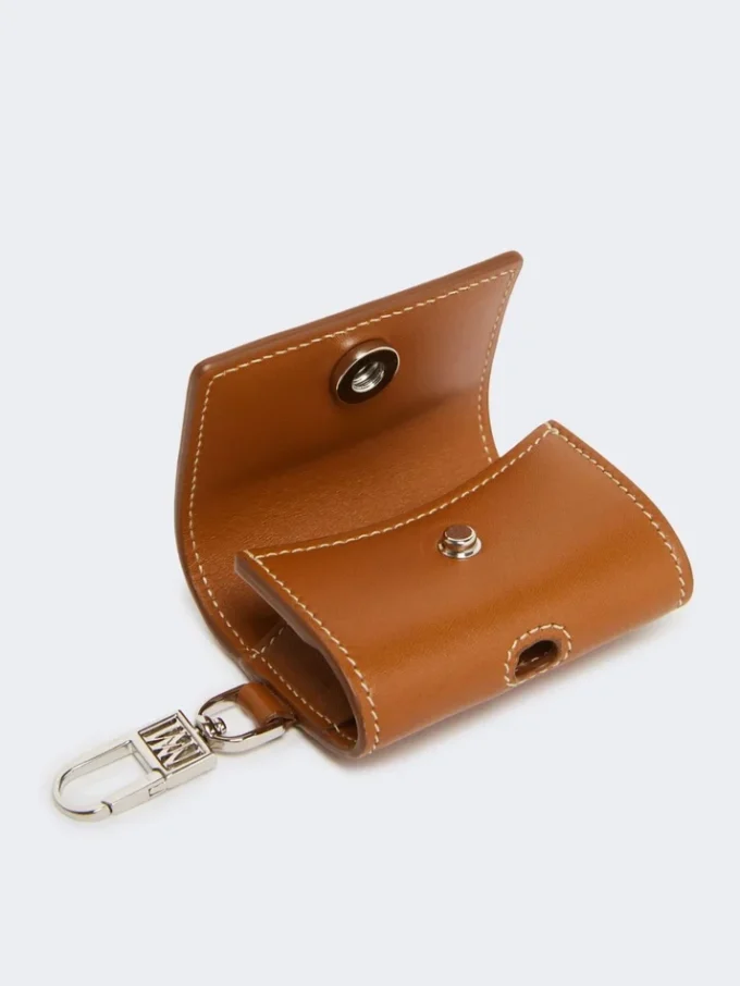 Leather earphone pouch, rust Leather earphone pouch, rust