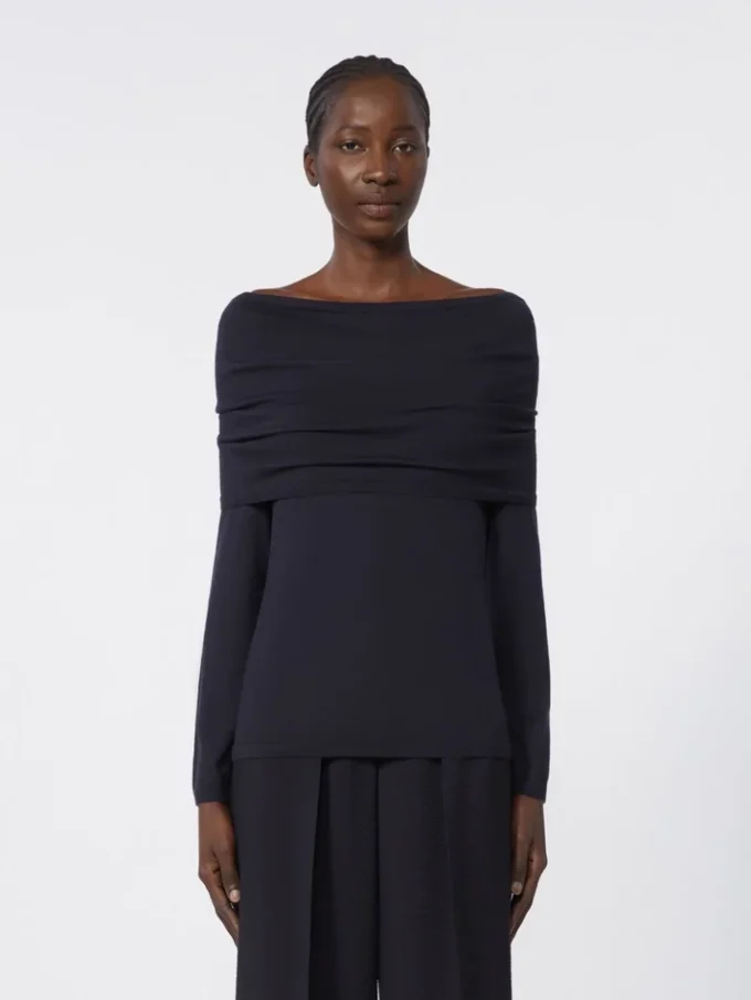 Lightweight cashmere sweater, ultramarine Lightweight cashmere sweater, ultramarine