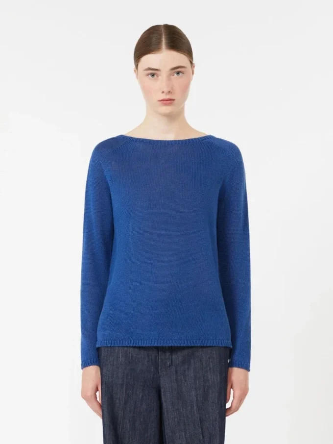Linen yarn basic sweater, cornflower blue Linen yarn basic sweater, cornflower blue