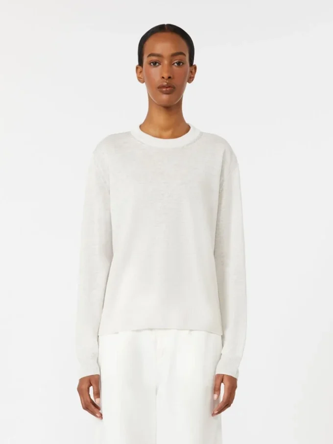 Linen yarn crew-neck sweater, milk Linen yarn crew-neck sweater, milk