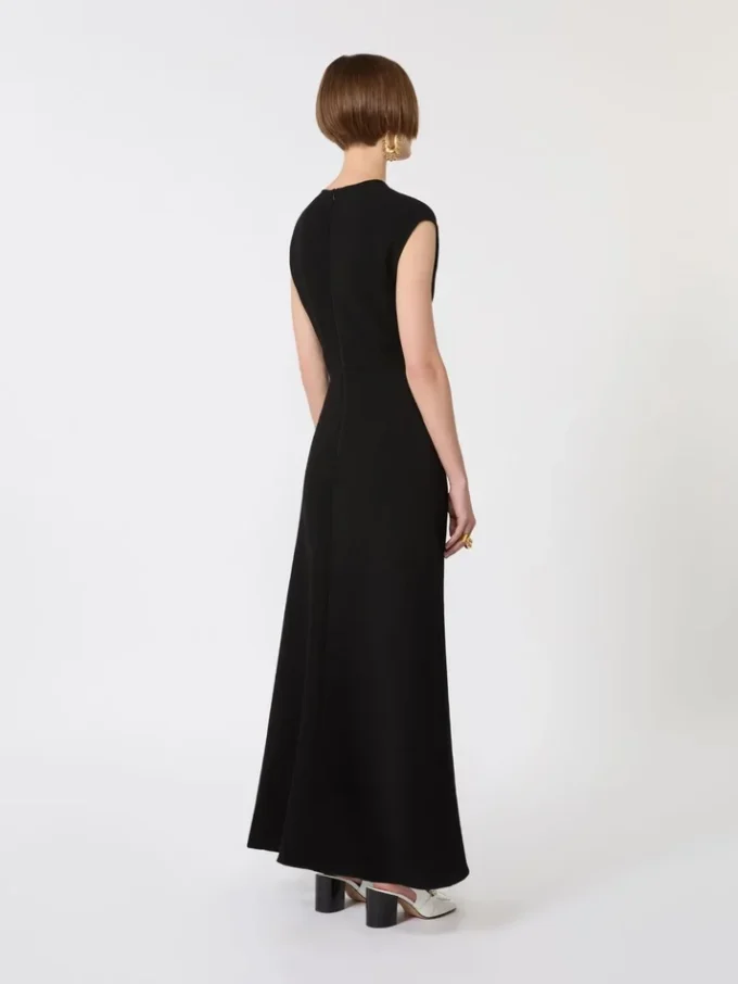 Long dress with v-neck in canneta, black Long dress with v-neck in canneta, black