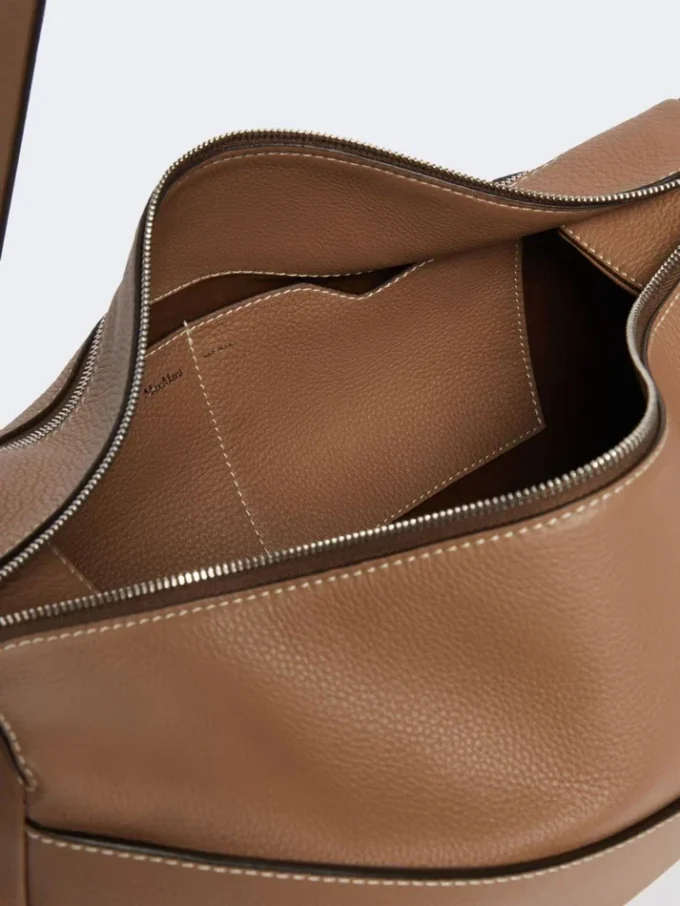 Medium leather shoulder bag, brown