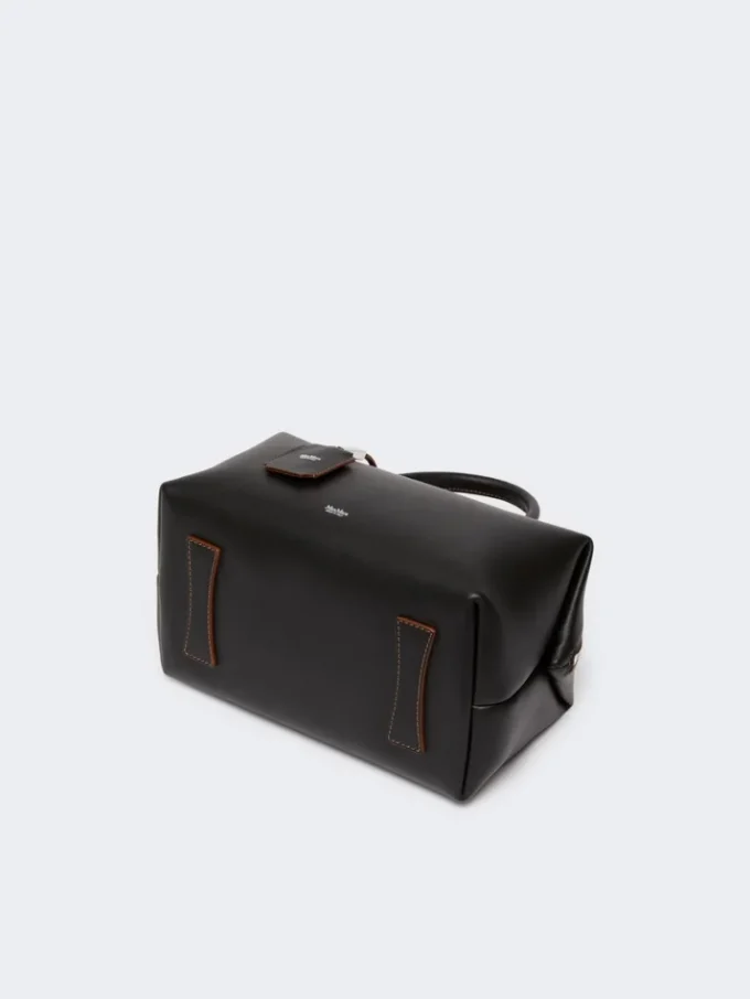 Medium natural leather bowler bag, black