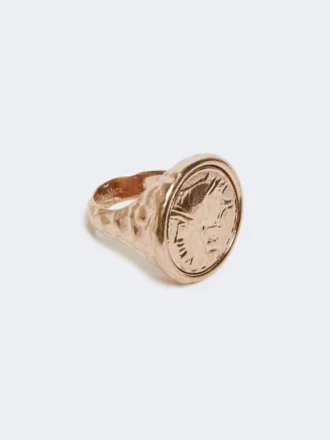 Metal doge’s ring, gold Metal doge’s ring, gold