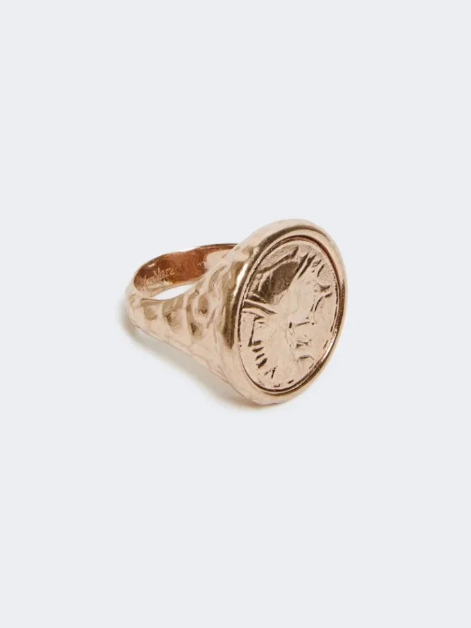 Metal doge’s ring, gold Metal doge’s ring, gold