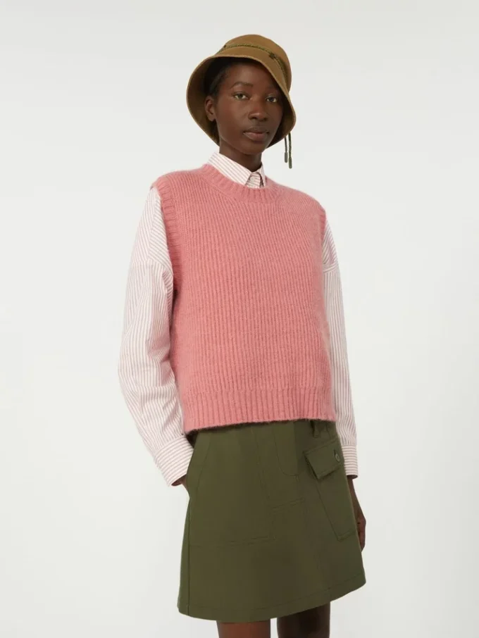 Mohair-blend gilet, antique rose Mohair-blend gilet, antique rose