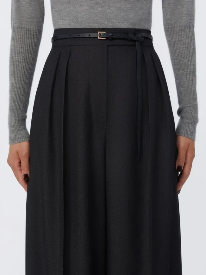 Natural leather belt, black