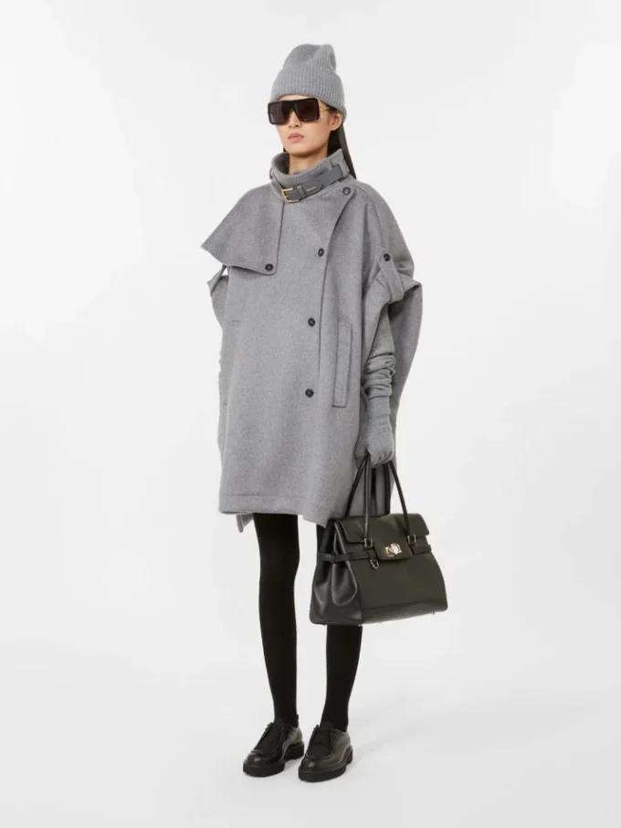 Natural leather handbag, black