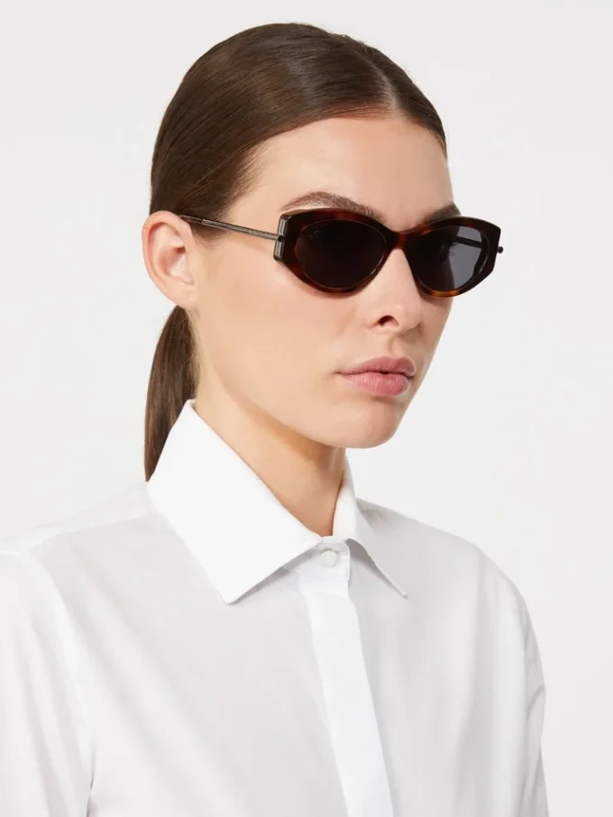 Oval sunglasses, tawny bronze brown