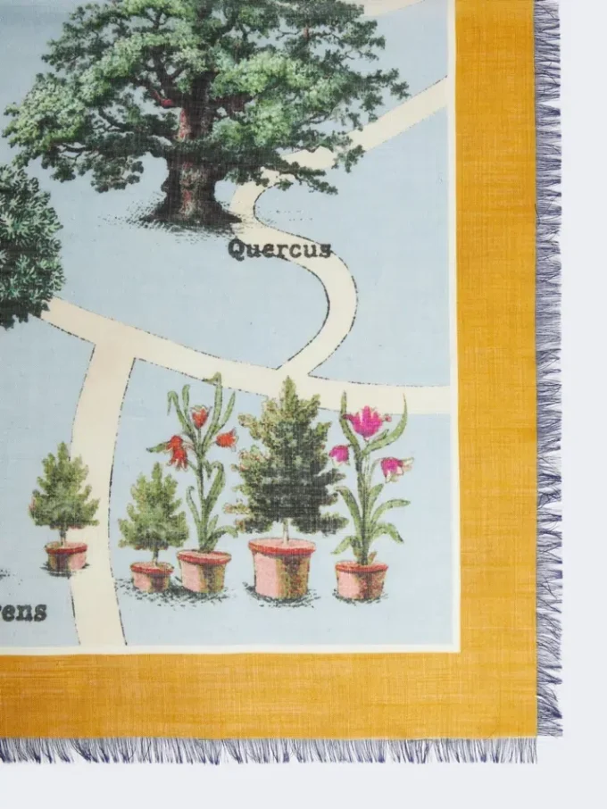 Oversized scarf in printed silk and wool, mustard