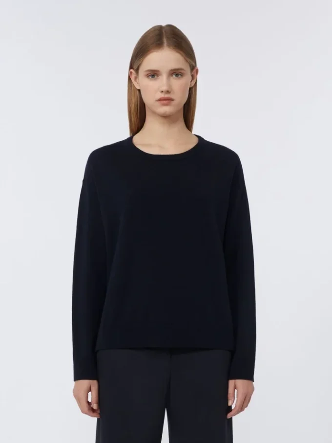 Oversized wool sweater, ultramarine