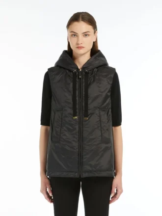 Padded water-repellent hooded gilet, black