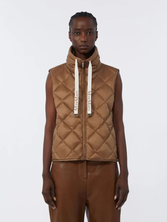 Padded water-repellent nylon canvas gilet, caramel Padded water-repellent nylon canvas gilet, caramel