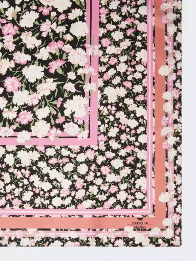 Patterned silk twill foulard, pink Patterned silk twill foulard, pink