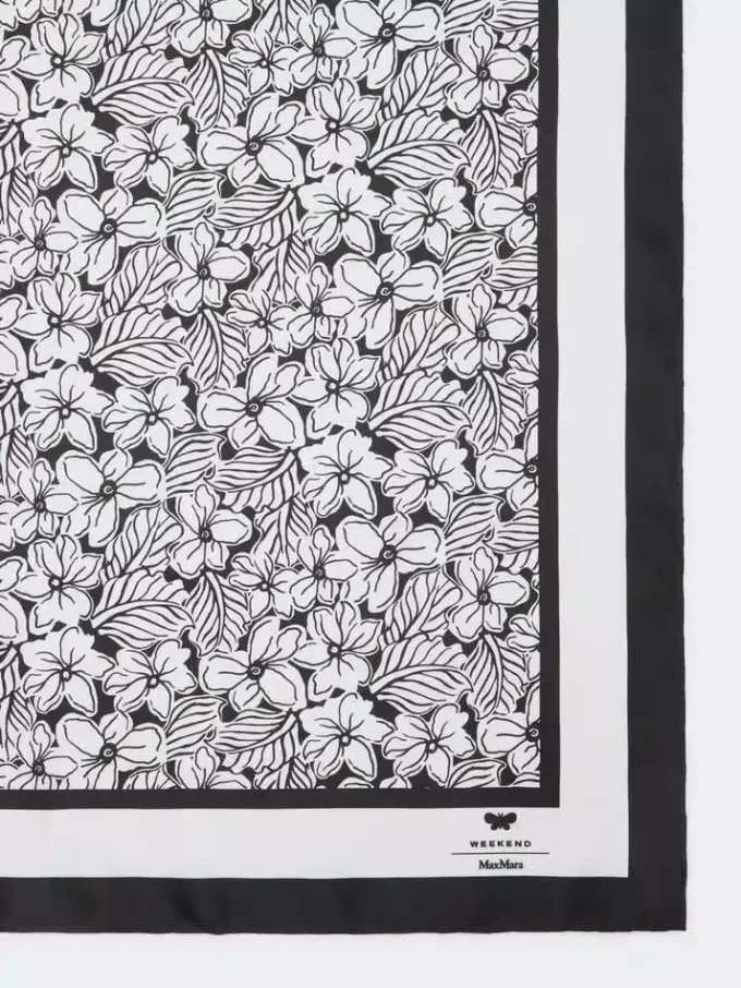 Printed silk foulard, optical white Printed silk foulard, optical white