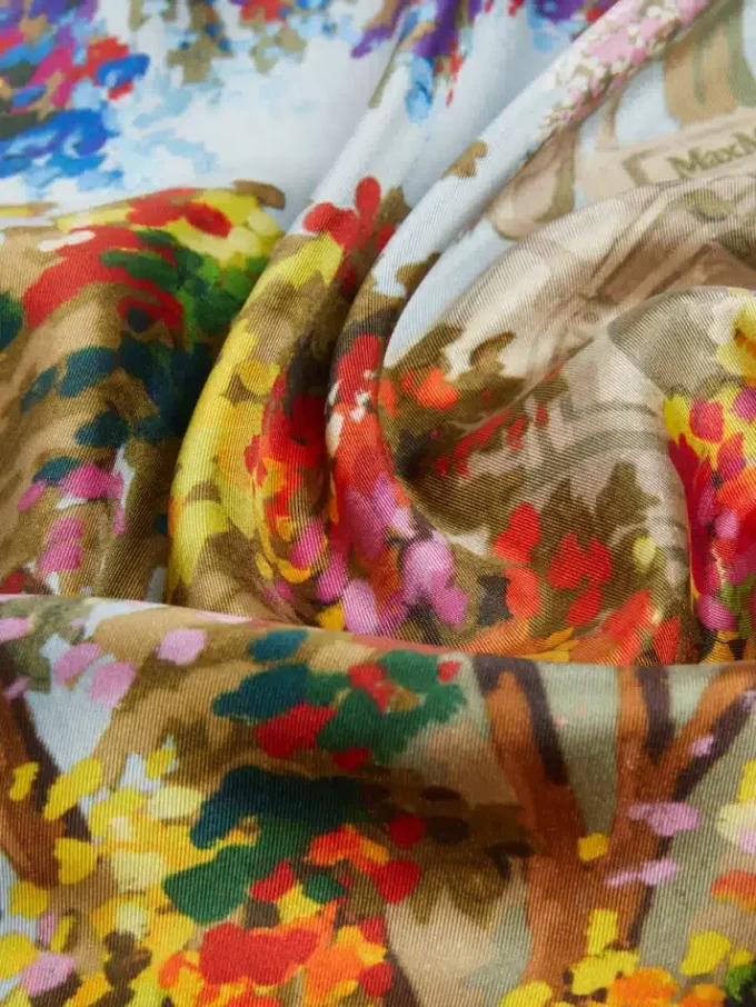 Printed silk foulard, pale yellow Printed silk foulard, pale yellow