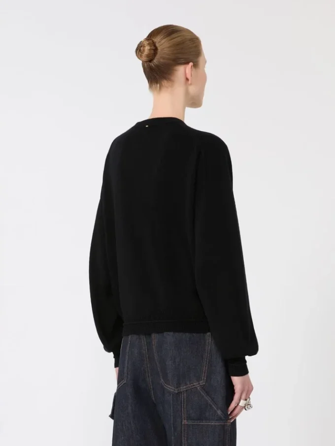Relaxed-fit wool and cashmere sweater, black Relaxed-fit wool and cashmere sweater, black
