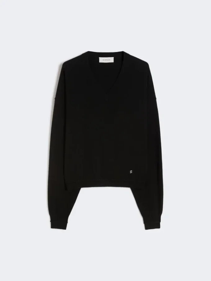 Relaxed-fit wool and cashmere sweater, black Relaxed-fit wool and cashmere sweater, black