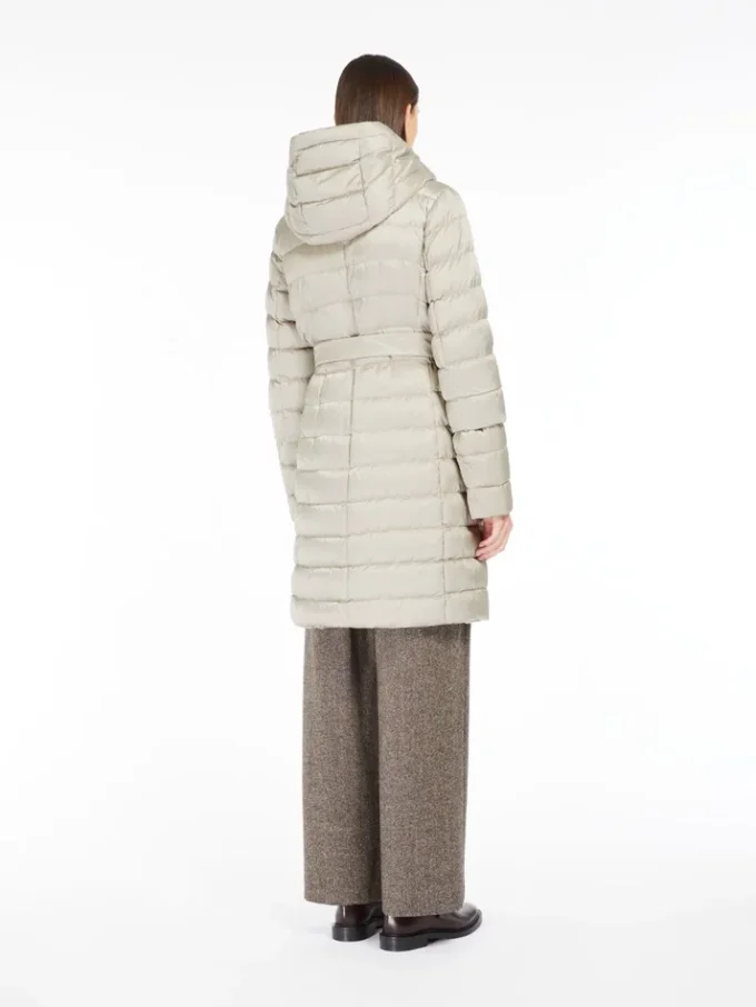 Reversible down jacket in water-repellent satin, light Reversible down jacket in water-repellent satin, light