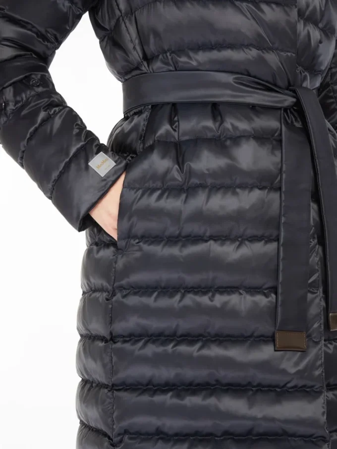 Reversible down jacket in water-repellent satin, midnightblue