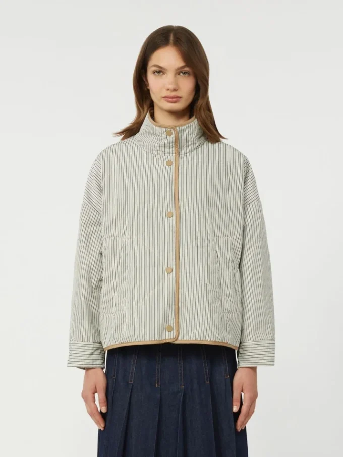 Reversible padded jacket in water-repellent canvas, hazelnut brown Reversible padded jacket in water-repellent canvas, hazelnut brown