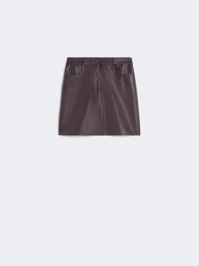 Short leather skirt, bordeaux