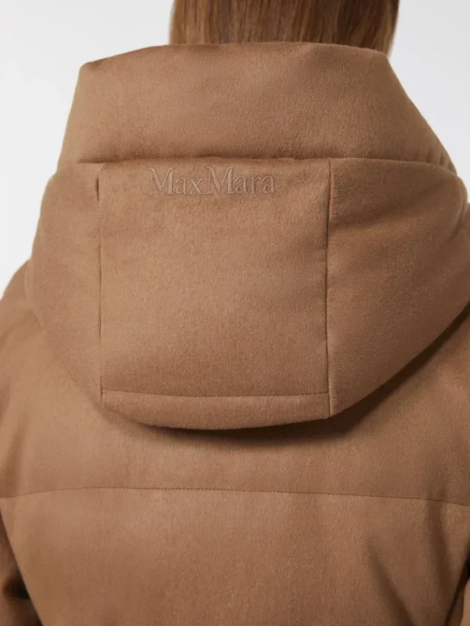 Short water-repellent canvas and camel down jacket, camel Short water-repellent canvas and camel down jacket, camel