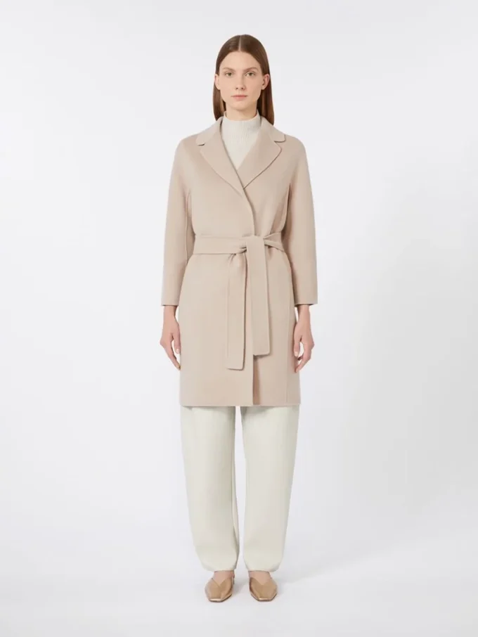 Short wool coat, beige pink Short wool coat, beige pink