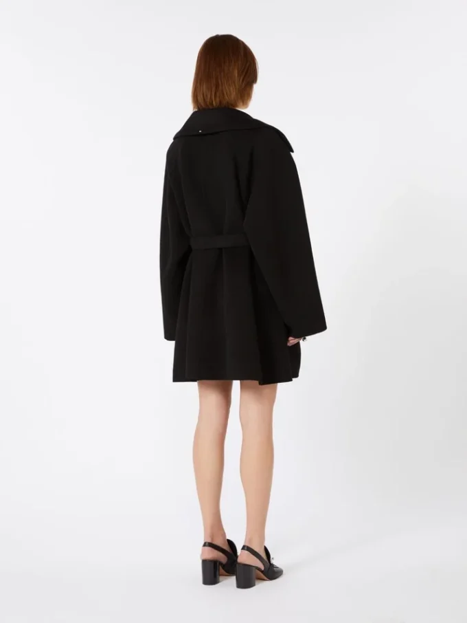 Short wool coat, black
