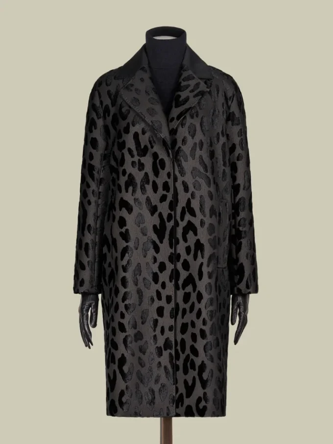 Single-breasted spotted velvet coat, black