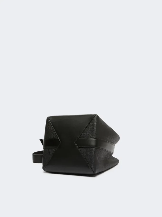 Small bucket bag, black