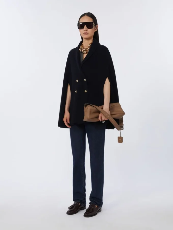 Small leather shoulder bag, brown