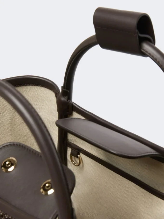 Small marine bag in diamond-patterned basketweave, dark brown Small marine bag in diamond-patterned basketweave, dark brown