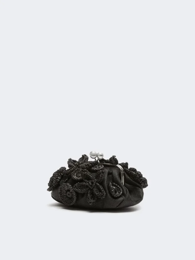 Small raffia-effect pasticcino bag with flowers, black Small raffia-effect pasticcino bag with flowers, black