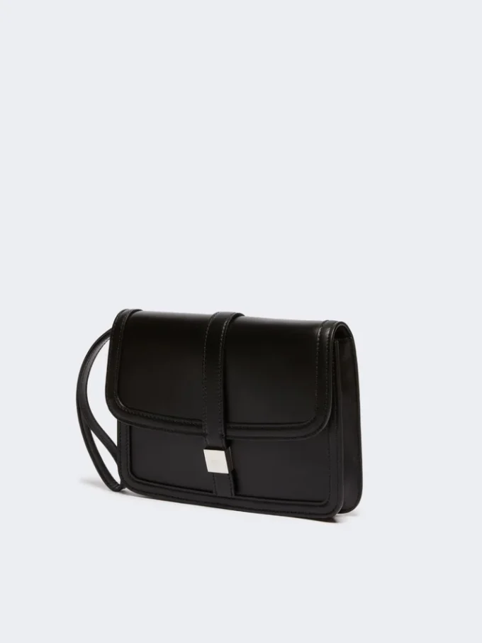Smooth leather clutch, black